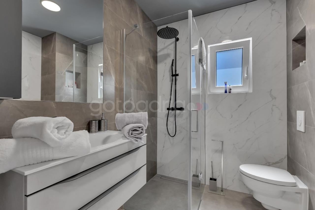 Luxury Seaview Apt Luki - Free Parking マカルスカ エクステリア 写真
